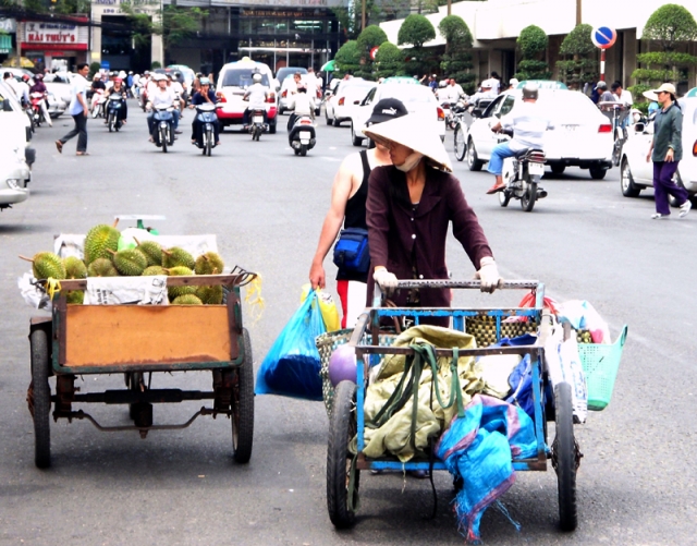 สภาญวนมองศก.ปี57หม่น ลดเติบโต0.5%หวั่น"เงินเฟ้อ" สภาญวนมองศก.ปี57หม่น ลดเติบโต0.5%หวั่น"เงินเฟ้อ"