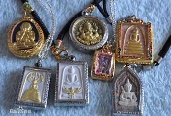 ข่าวฉาวกระทบการท่องเที่ยวไทย!!! ถูกหลอกเช่าพระเครื่องทองปลอม