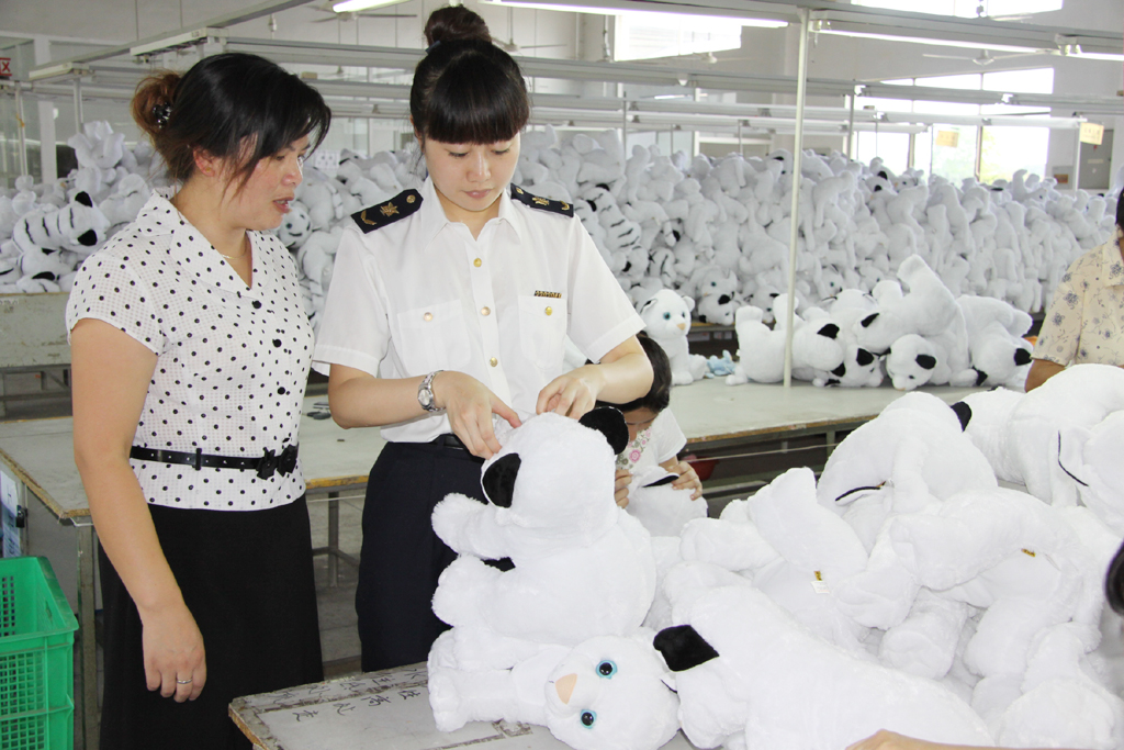 รัฐช่วยควบคุมมาตรฐานสินค้าดันธุรกิจส่งออกของเล่นมณฑลเจียงซีขยายตัว ร้อยละ 125