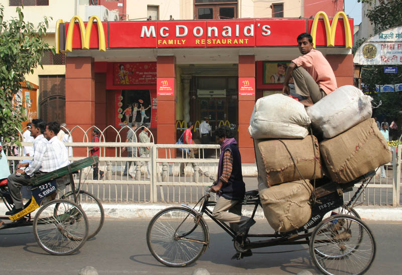 แมคโดนัลด์ INDIA’S LOVIN’ IT! แมคโดนัลด์ INDIA’S LOVIN’ IT!